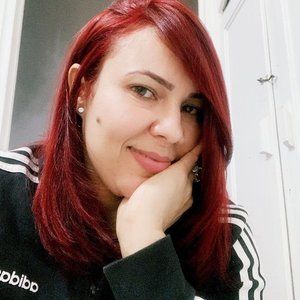 Meet your Posher, Deyanira